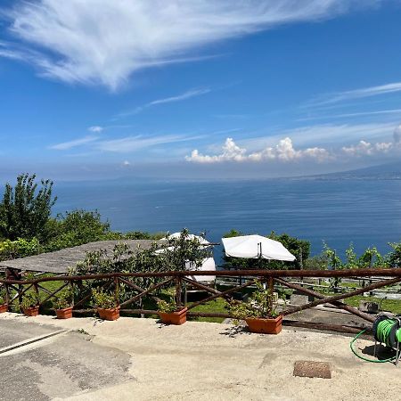 Вілла La Badia Montechiaro - Breathtaking View Of Sorrento Coast Віко-Екуенсе Екстер'єр фото