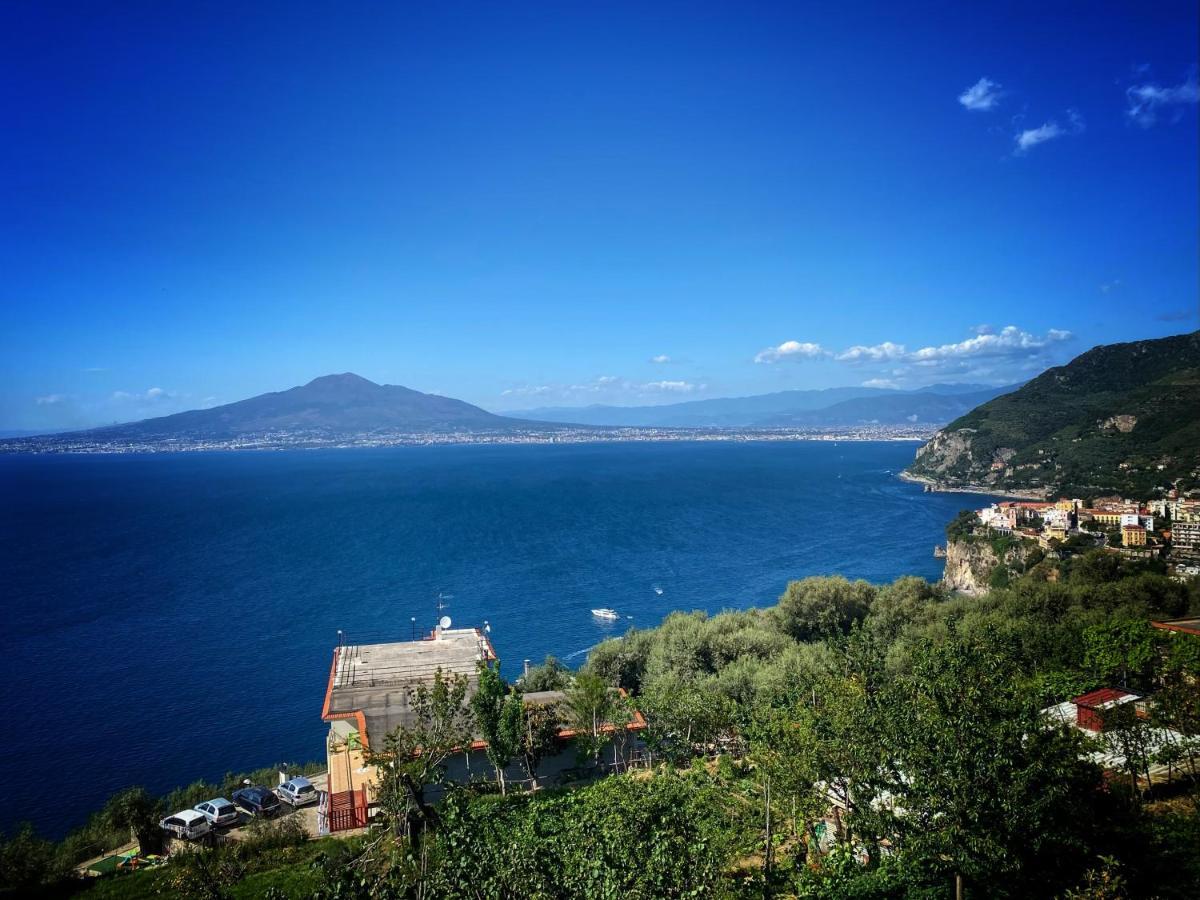 Вілла La Badia Montechiaro - Breathtaking View Of Sorrento Coast Віко-Екуенсе Екстер'єр фото
