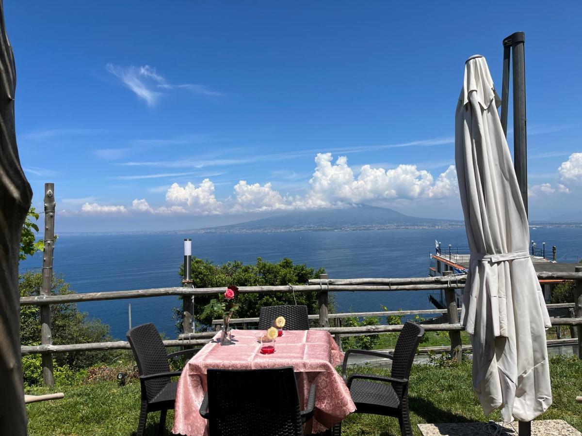 Вілла La Badia Montechiaro - Breathtaking View Of Sorrento Coast Віко-Екуенсе Екстер'єр фото
