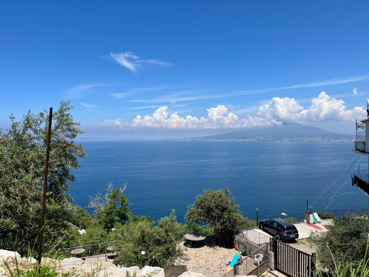 Вілла La Badia Montechiaro - Breathtaking View Of Sorrento Coast Віко-Екуенсе Екстер'єр фото