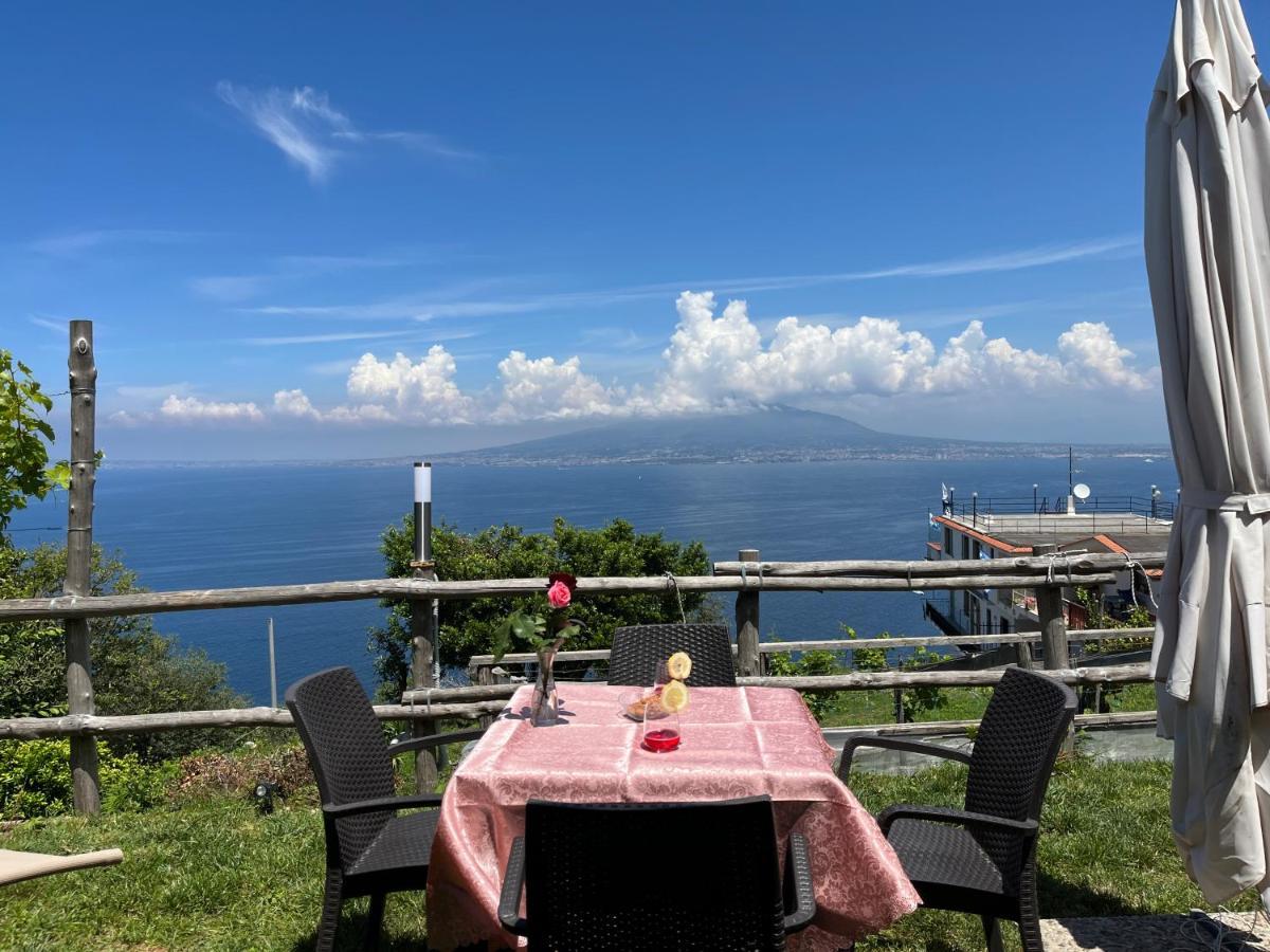 Вілла La Badia Montechiaro - Breathtaking View Of Sorrento Coast Віко-Екуенсе Екстер'єр фото