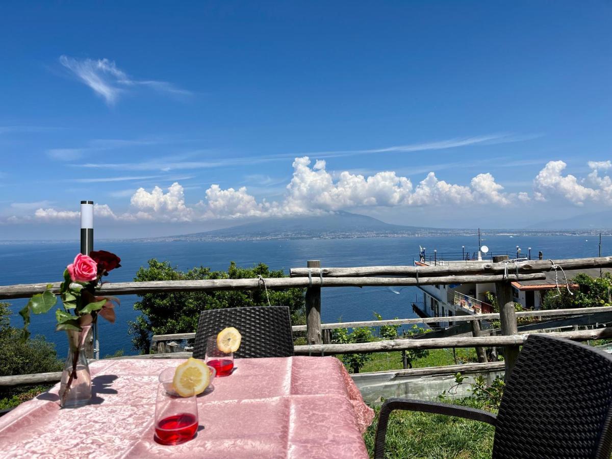 Вілла La Badia Montechiaro - Breathtaking View Of Sorrento Coast Віко-Екуенсе Екстер'єр фото