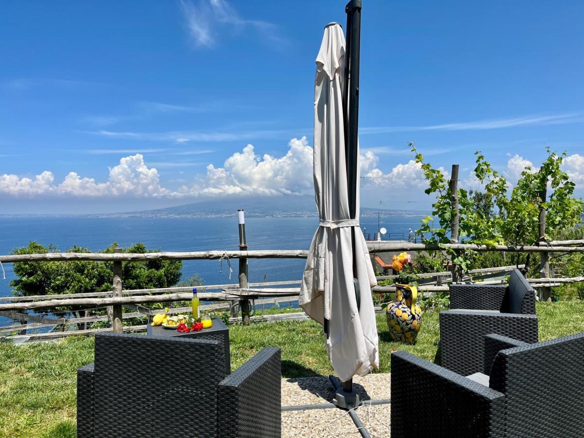 Вілла La Badia Montechiaro - Breathtaking View Of Sorrento Coast Віко-Екуенсе Екстер'єр фото