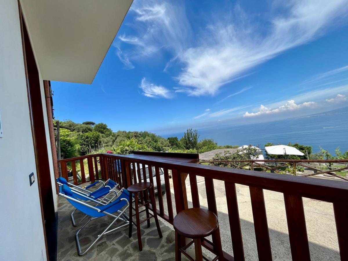 Вілла La Badia Montechiaro - Breathtaking View Of Sorrento Coast Віко-Екуенсе Екстер'єр фото