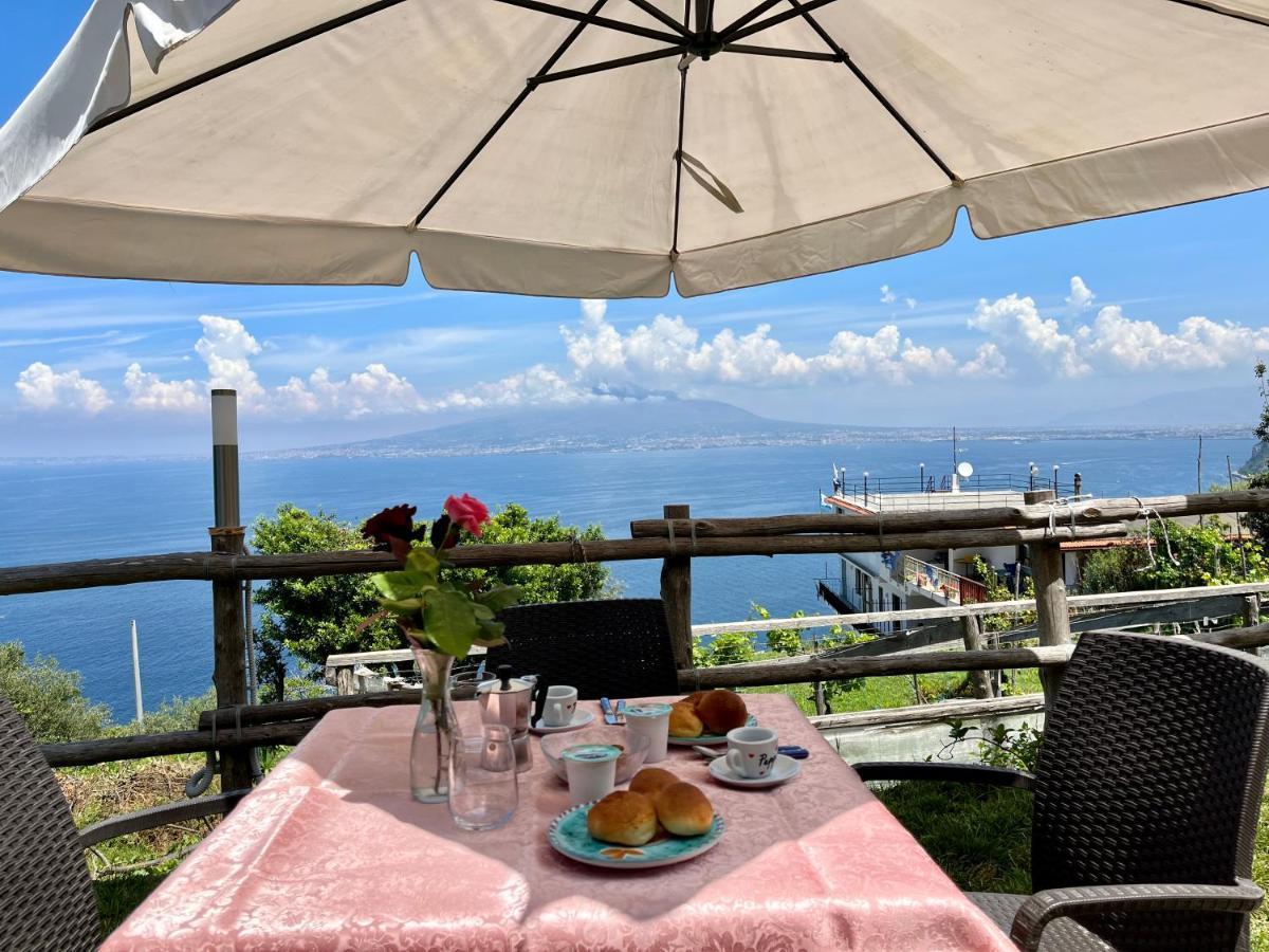 Вілла La Badia Montechiaro - Breathtaking View Of Sorrento Coast Віко-Екуенсе Екстер'єр фото