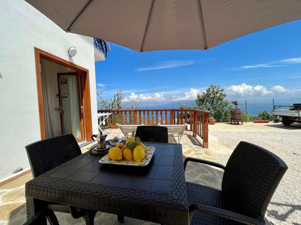 Вілла La Badia Montechiaro - Breathtaking View Of Sorrento Coast Віко-Екуенсе Екстер'єр фото